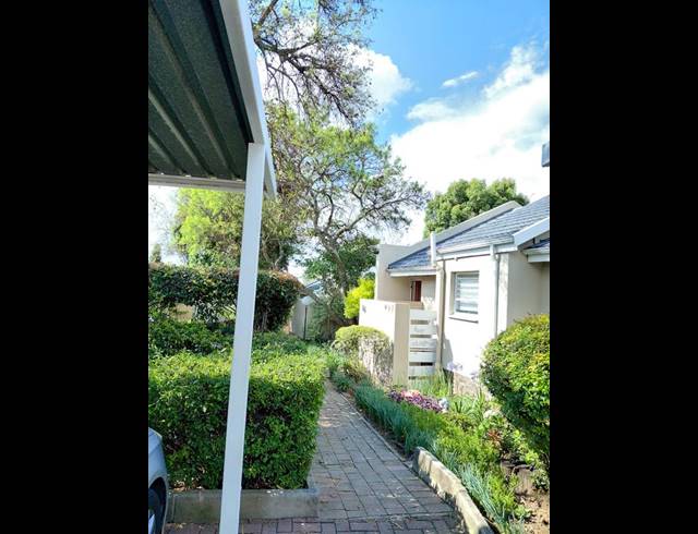 3 BEDROOM TOWNHOUSE FOR SALE IN FOURWAYS